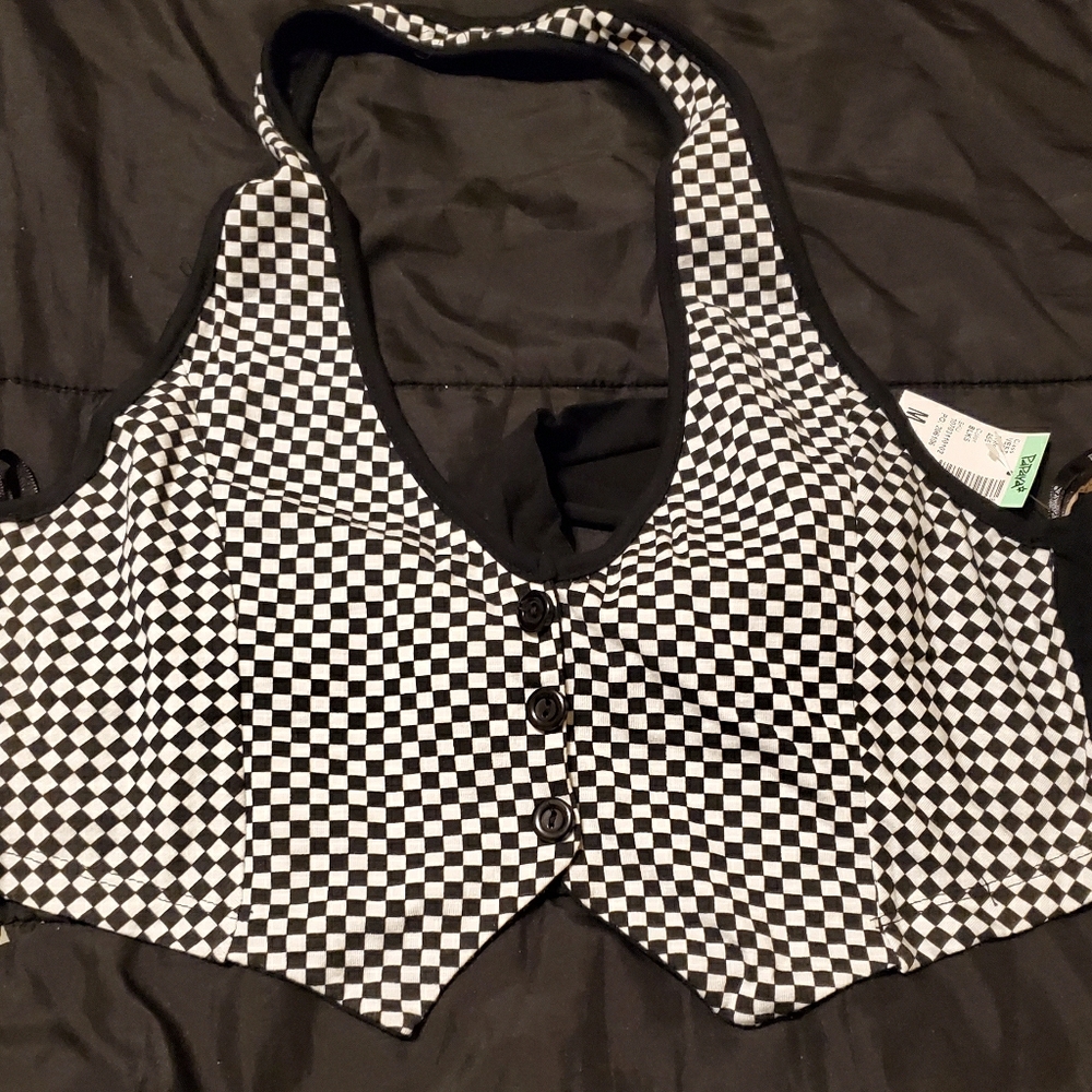 Top, vest.